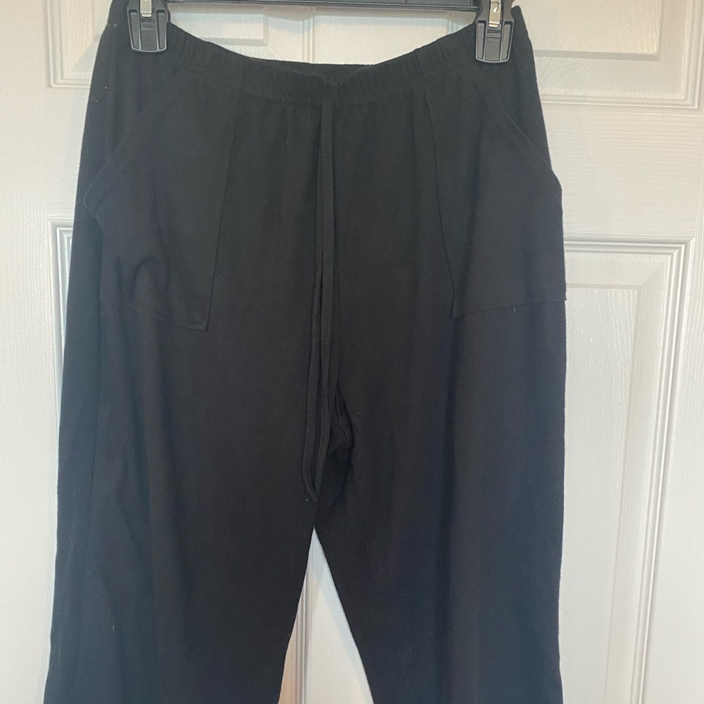 Black Wide Leg Cropped Pants with Pockets Women’s Size Large